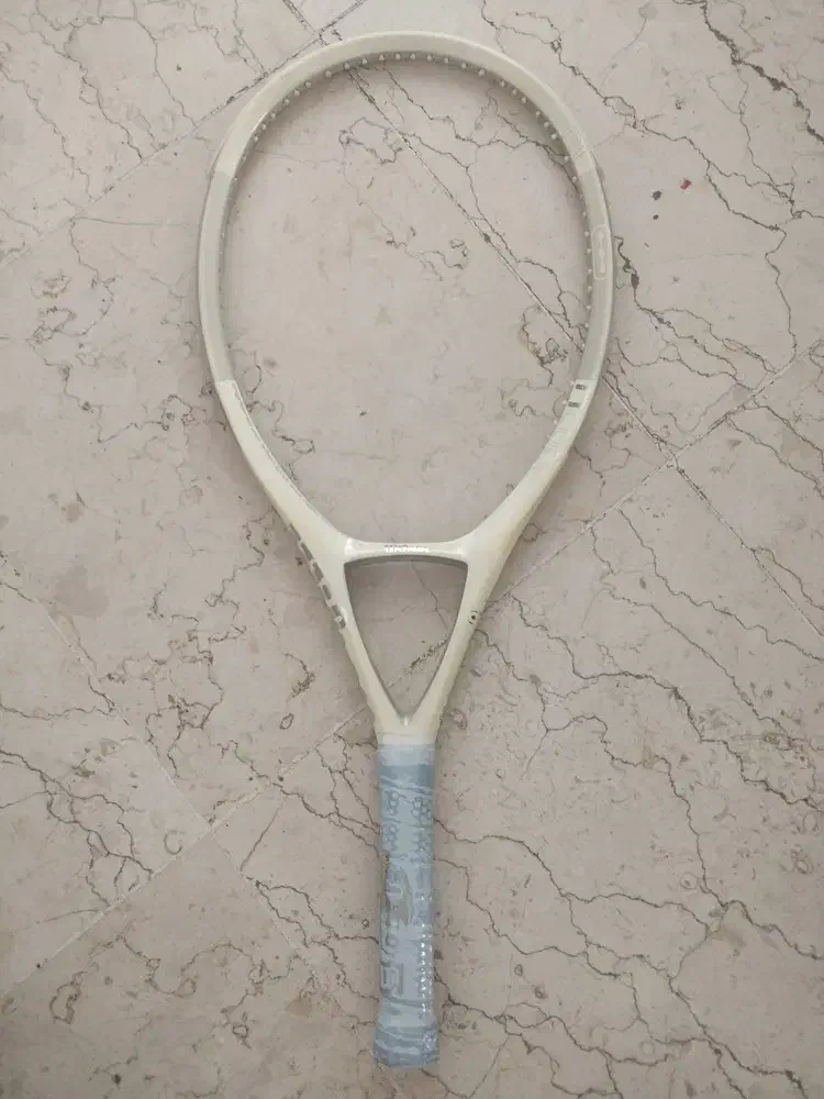 راکت تنیس ویلسون CODe n1 و WILSON توپ‌|تجهیزات ورزشی|تهران, فلسطین (میدان انقلاب)|دیوار