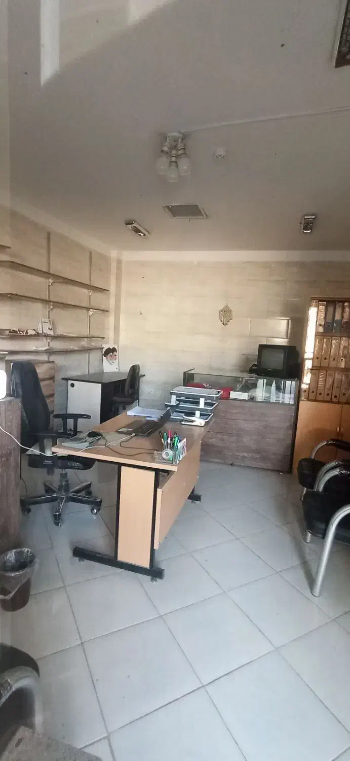 اجاره مغازه ۳۰ متری واقع در پاساژ خیابان مولوی|اجارهٔ مغازه و غرفه|اصفهان, مولوی|دیوار