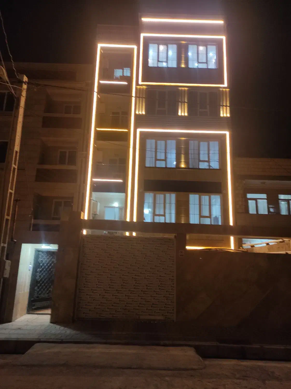 آپارتمان نوساز حسن آباد فشافویه ۹۶ متری طبقه دوم|فروش آپارتمان|فشاپویه, |دیوار