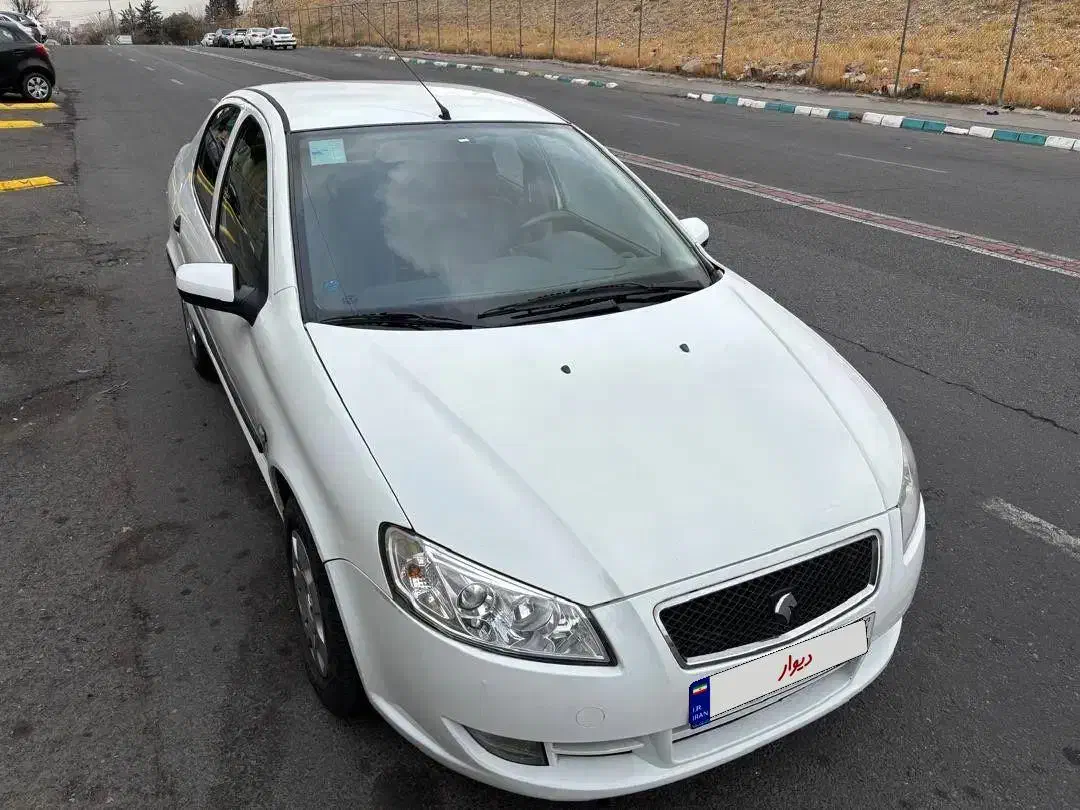 رانا Lx 94 کم کارکرد فوق العاده تمیز و بی رنگ|خودرو سواری و وانت|تهران, سید خندان (جلفا)|دیوار