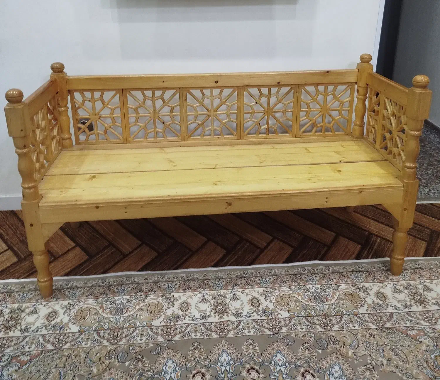 تخت سنتی چوبی|مبلمان خانگی و میز عسلی|فردیس, فردیس|دیوار