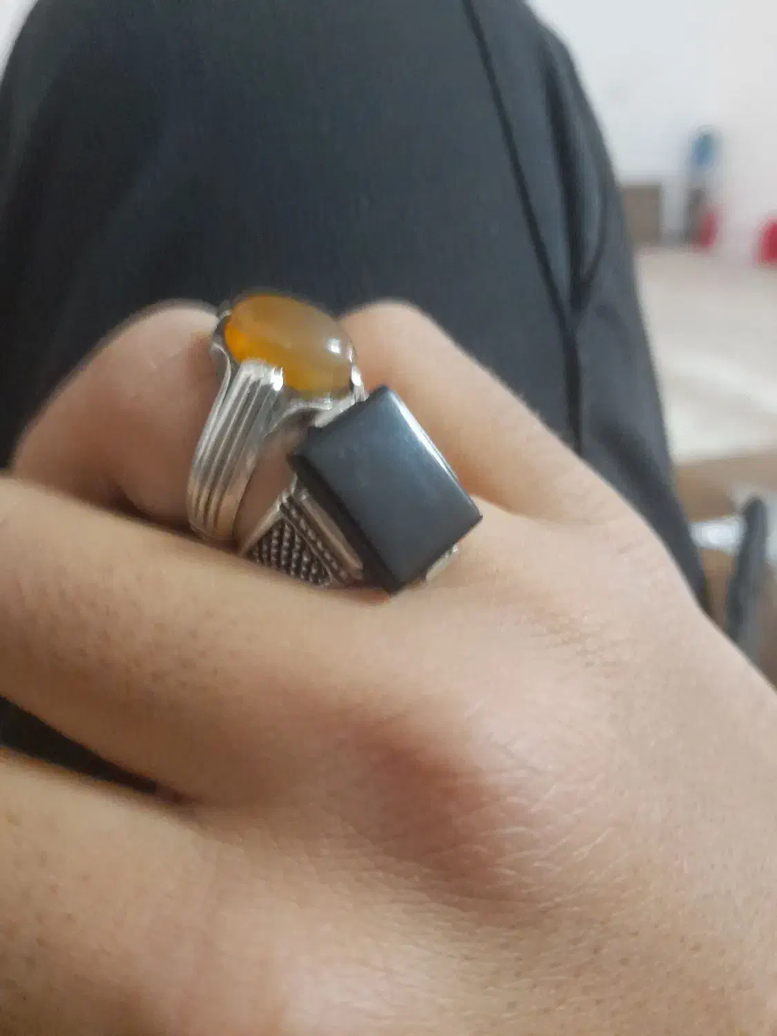 عقیق|کلکسیون اشیاء عتیقه|نیشابور, هفده شهریور|دیوار