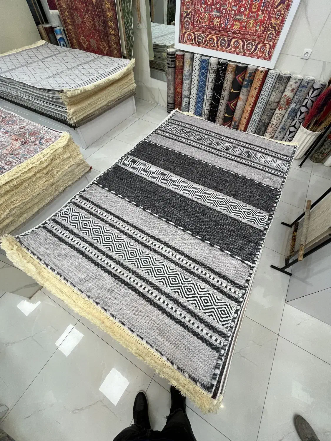 فرشینه ۴ متری|فرش|بابل, |دیوار