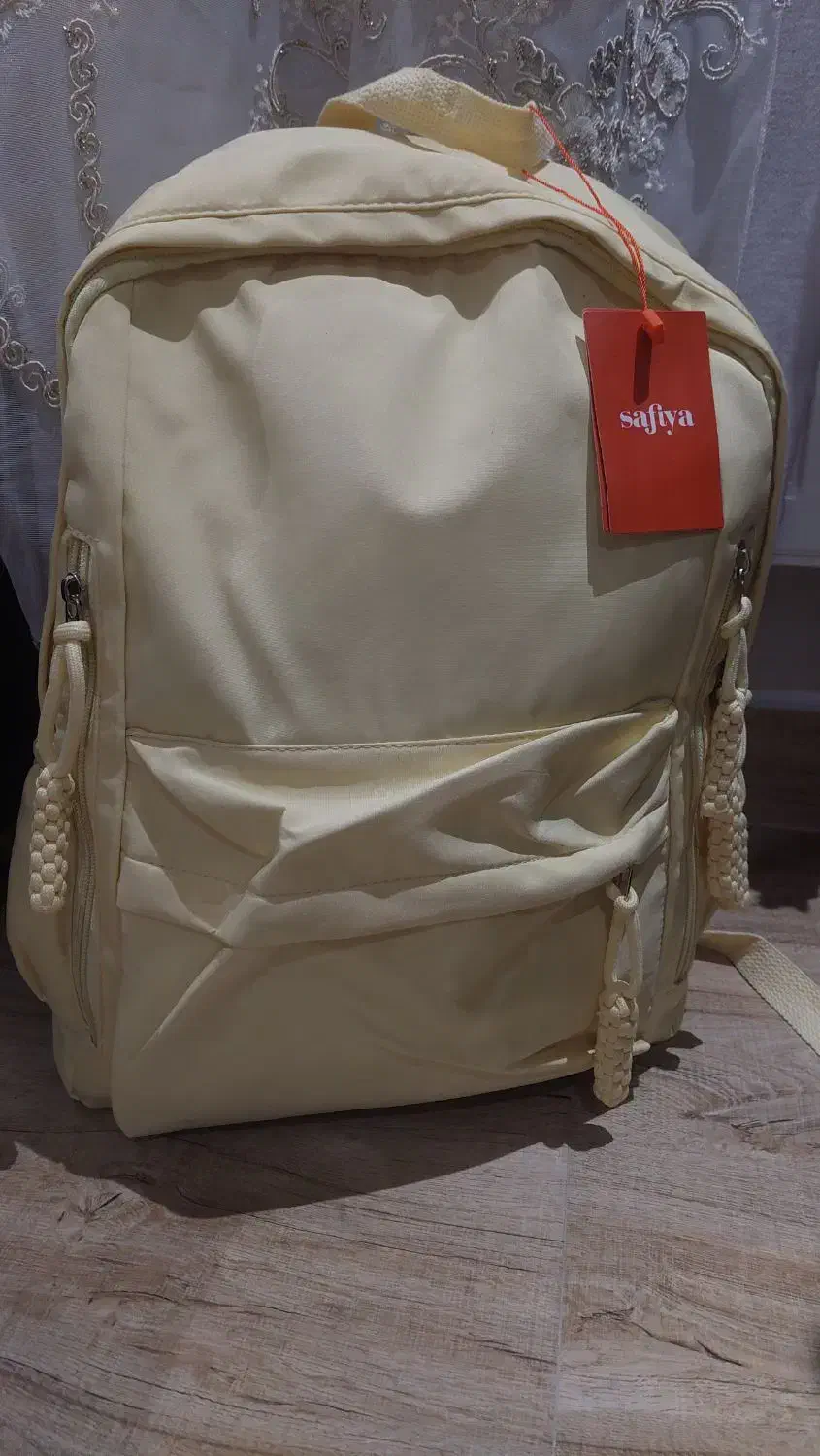 کوله پشتی|کیف، کفش، کمربند|سلماس, |دیوار