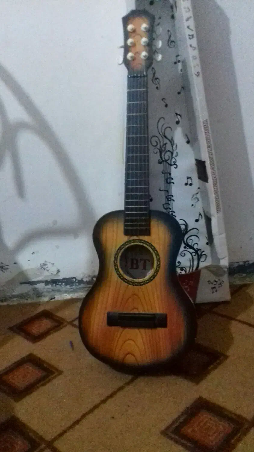 گیتار|گیتار، بیس، امپلیفایر|سوسنگرد, |دیوار