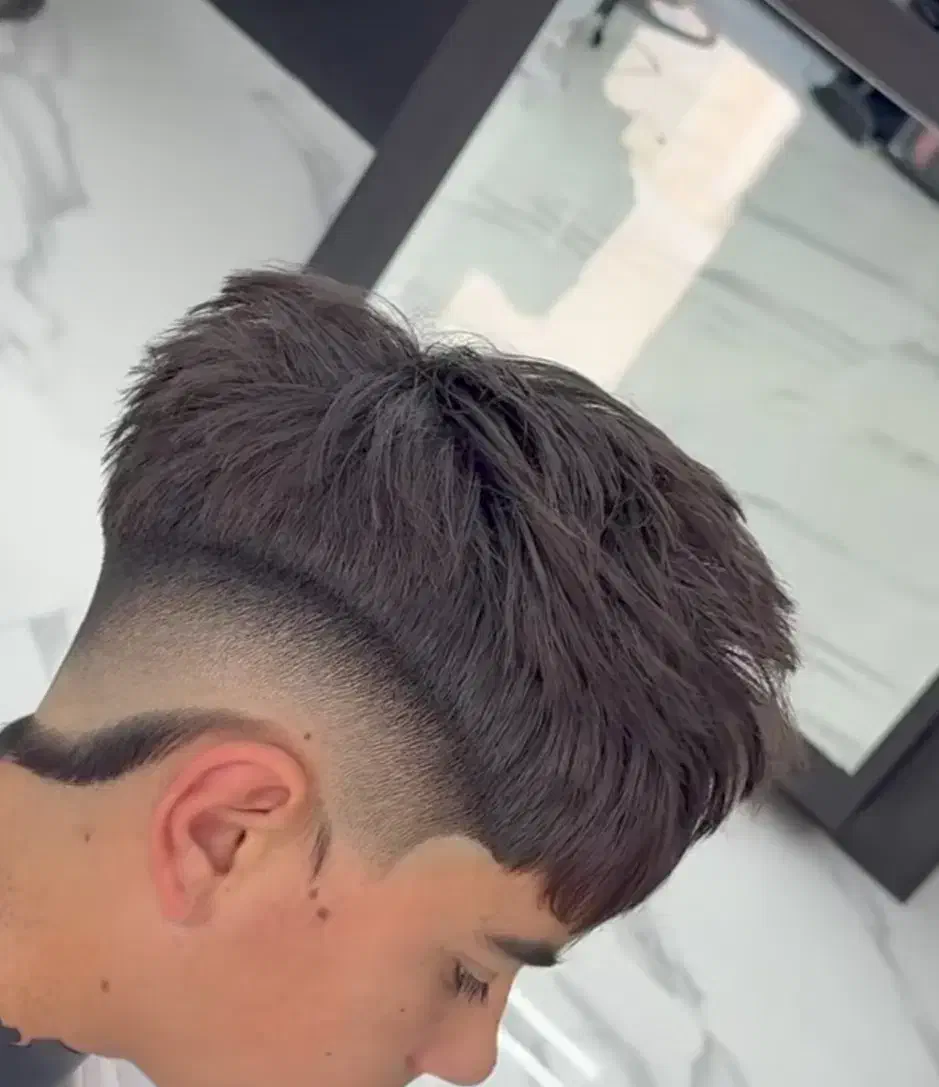 مدل رایگان برای تولید محتوا|خدمات آرایشگری و زیبایی|قم, باغ شریفی|دیوار