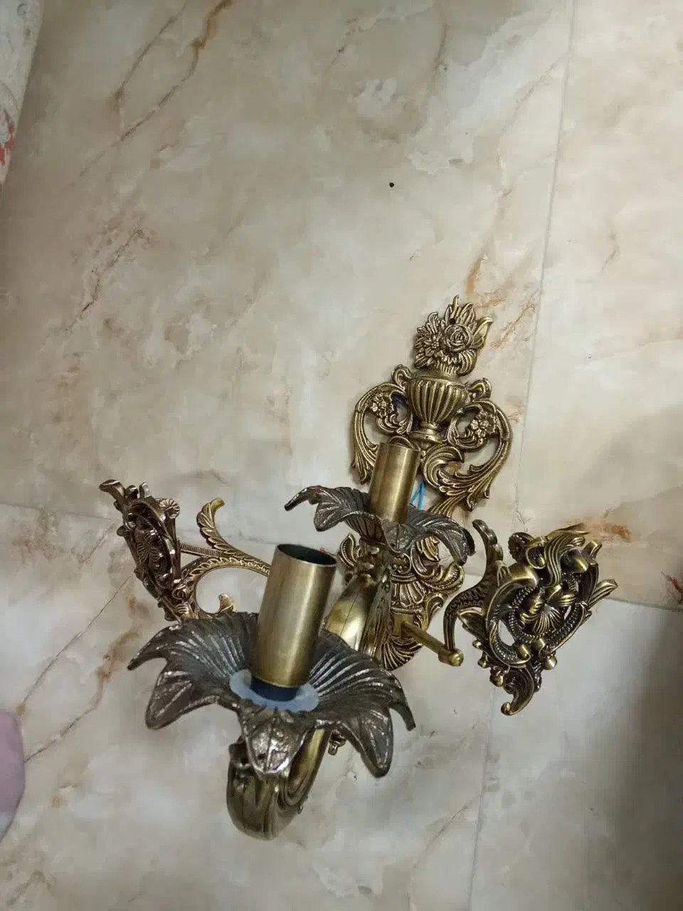 دیوارکوب طرح برنز|لوستر و چراغ آویز|شهریار, فرارت|دیوار