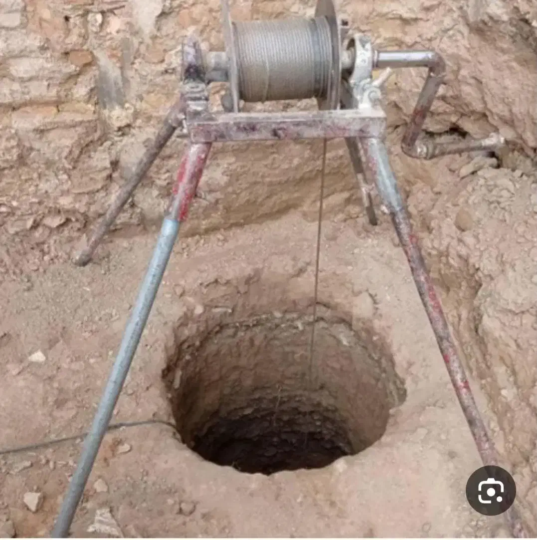 چاه فاضلاب چاه آبی لاروبی تخریب کاری|خدمات پیشه و مهارت|نجفآباد, باغ ملی|دیوار