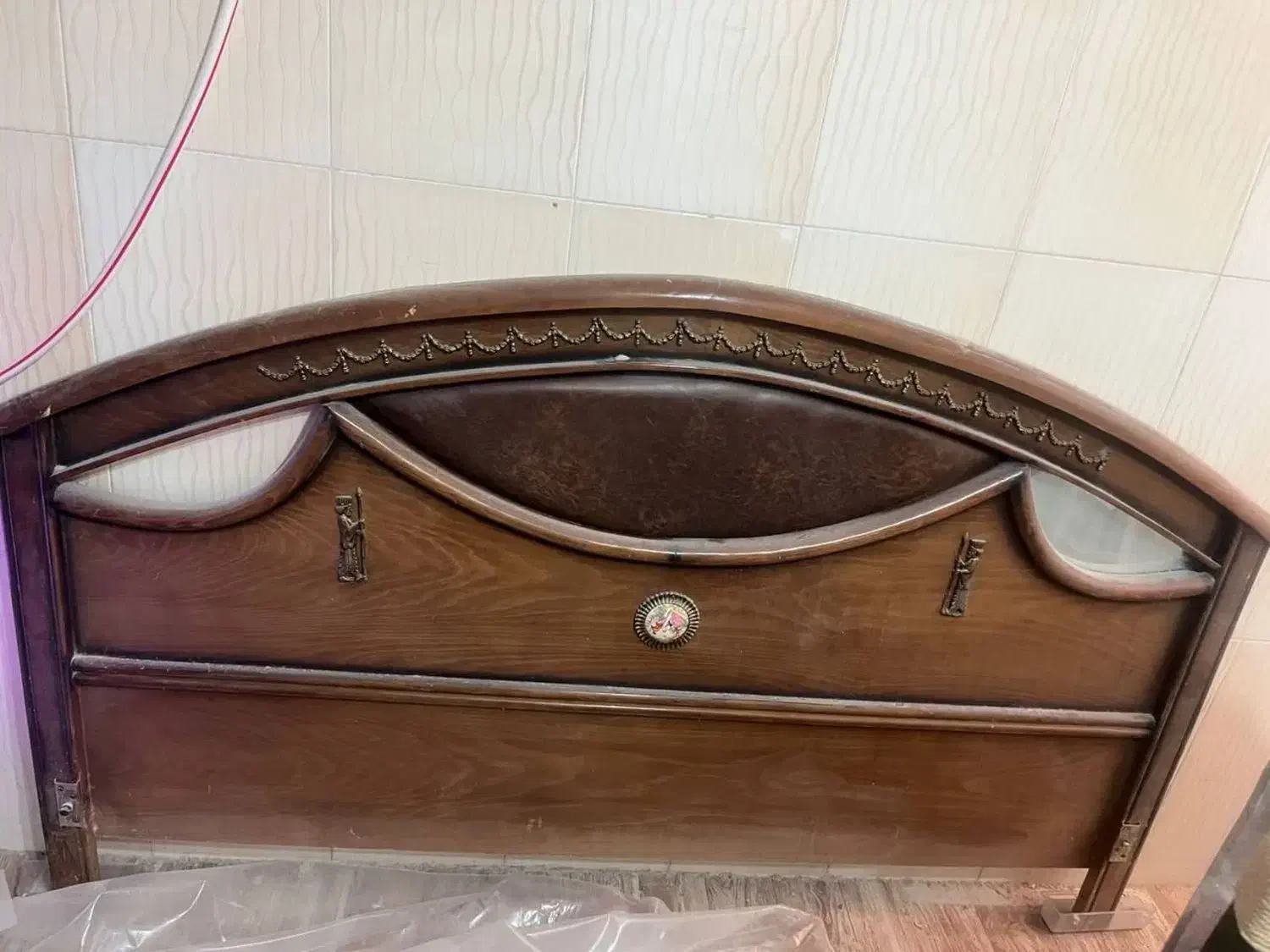 تخت‌دونفر|تخت و سرویس خواب|بیرجند, |دیوار