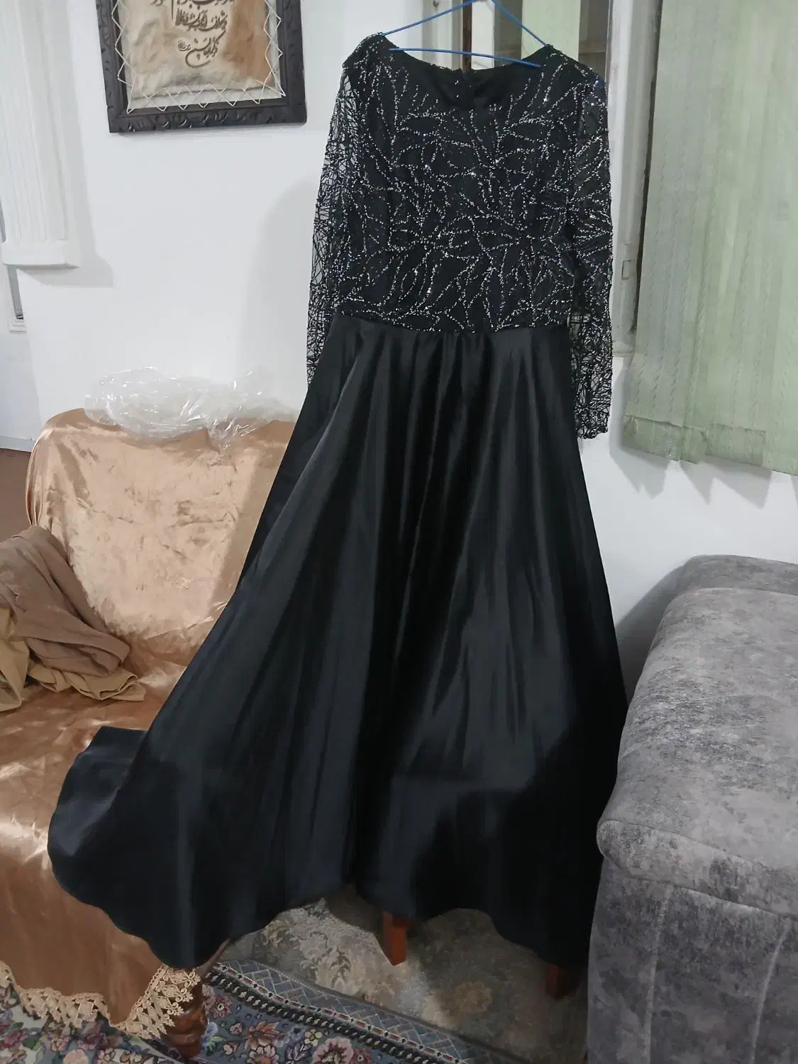 لباس مجلسی در حد نو|لباس|دورود, |دیوار