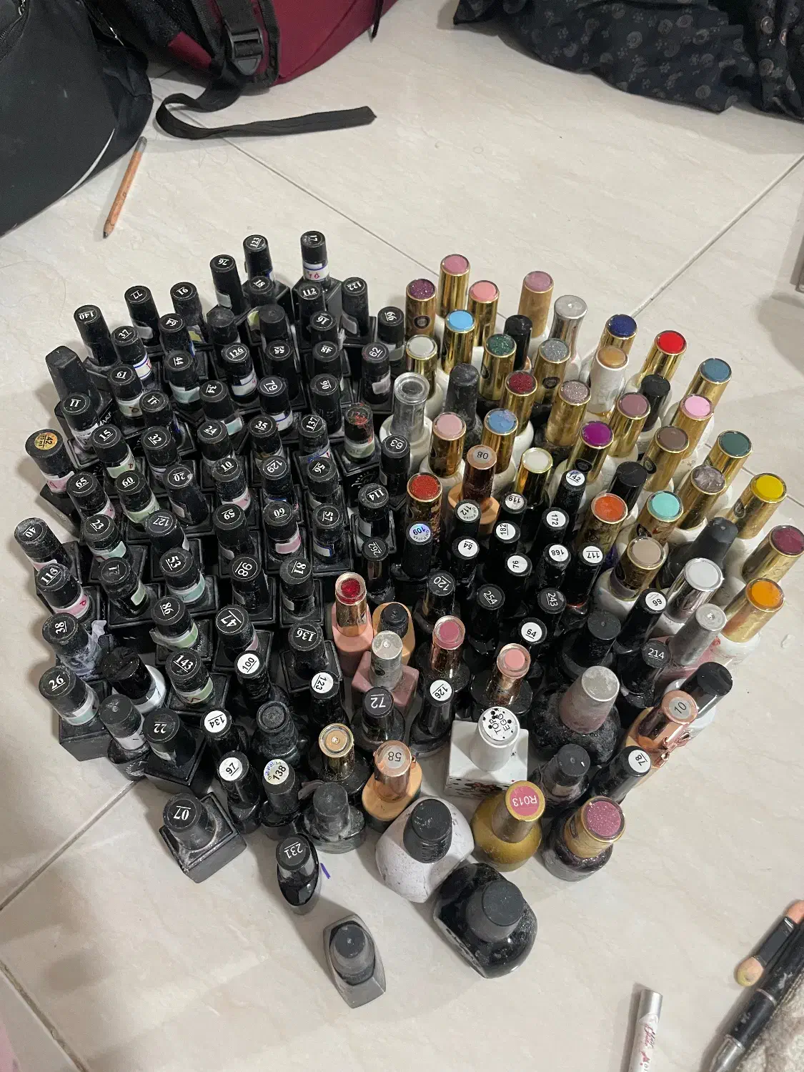 لوازم ناخن کم کار کرد|آرایشگاه و سالن‌های زیبایی|اراک, |دیوار