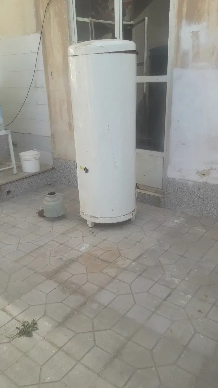 آبگرمکن ۱۵۰ لیتری ارج|آبگرمکن، پکیج، شوفاژ|اصفهان, ابر|دیوار