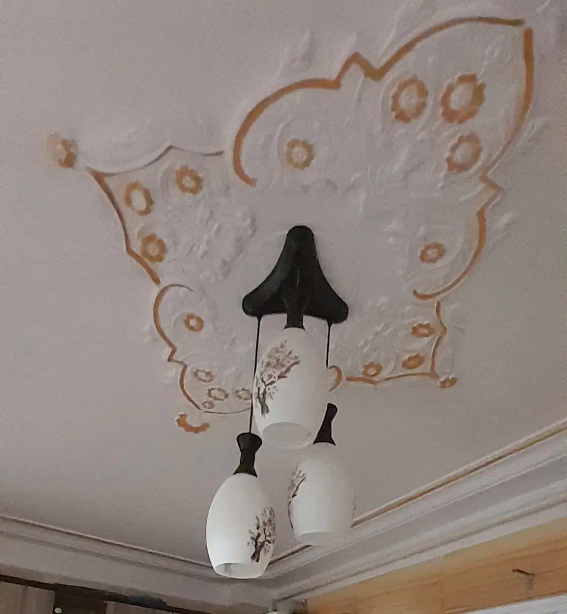 لوستر سه شعله|لوستر و چراغ آویز|لاهیجان, حاجی آباد|دیوار