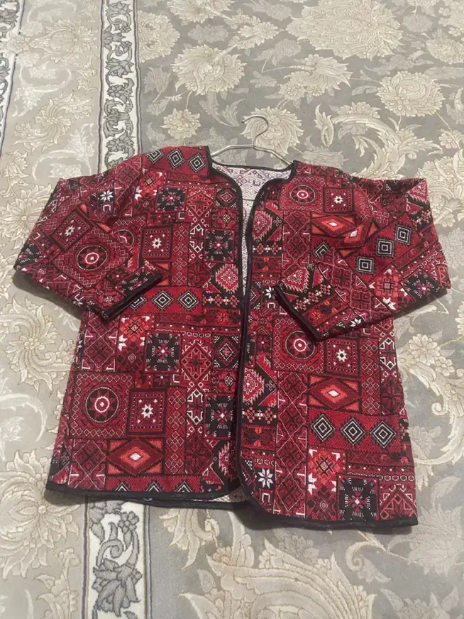 لباس زنانه|لباس|شیراز, محراب|دیوار