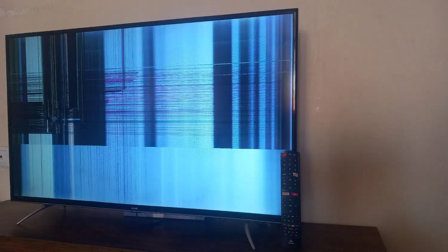 تلوزیون ال ای دی|تلویزیون و پروژکتور|قرچک, شهرک الحدید|دیوار