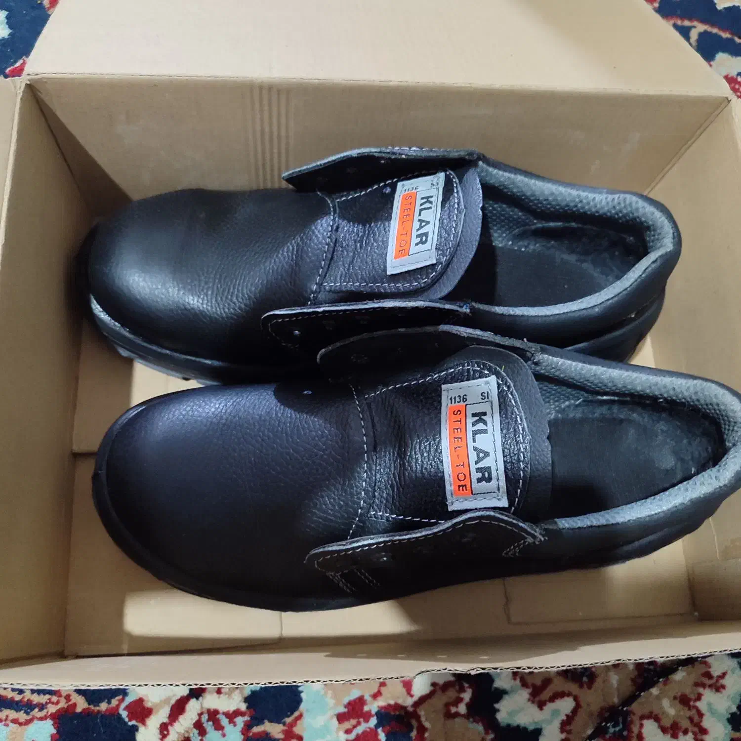 کفش کار|کیف، کفش، کمربند|سبزوار, باهنر|دیوار