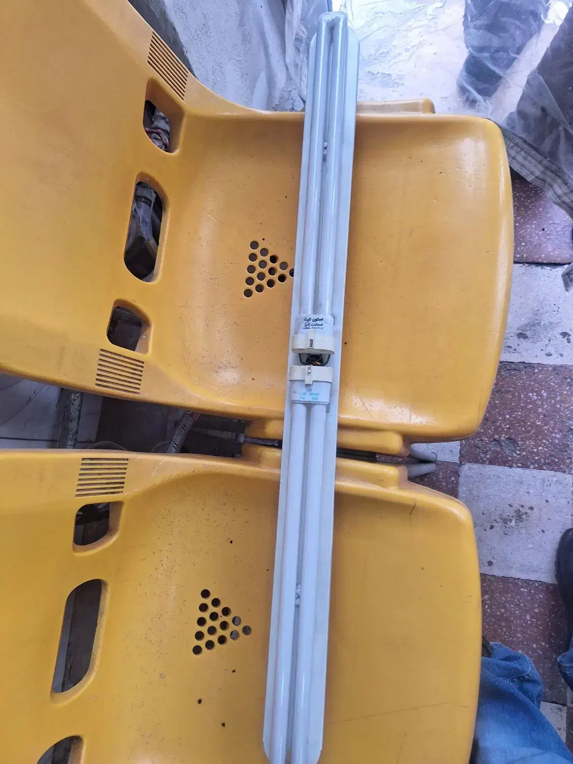 چهار عدد مهتابی|لامپ و چراغ|شیراز, شیخ علی چوپان|دیوار