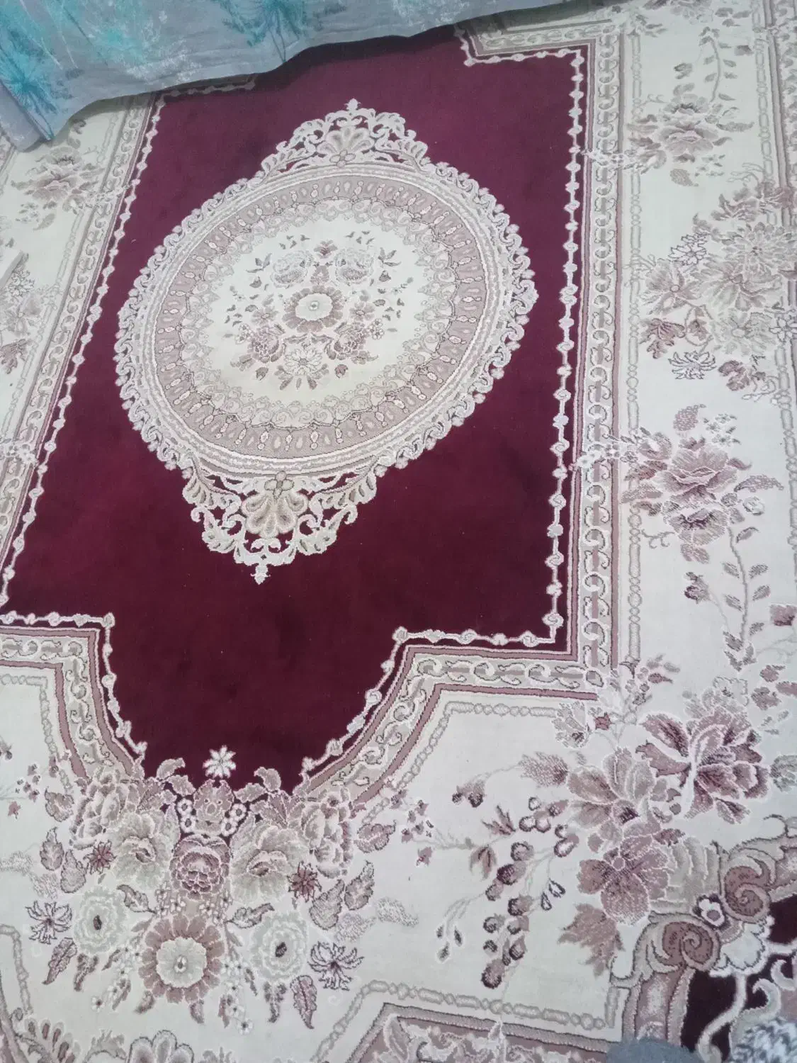 یک جفت ۶متری|فرش|رشت, هلال احمر|دیوار