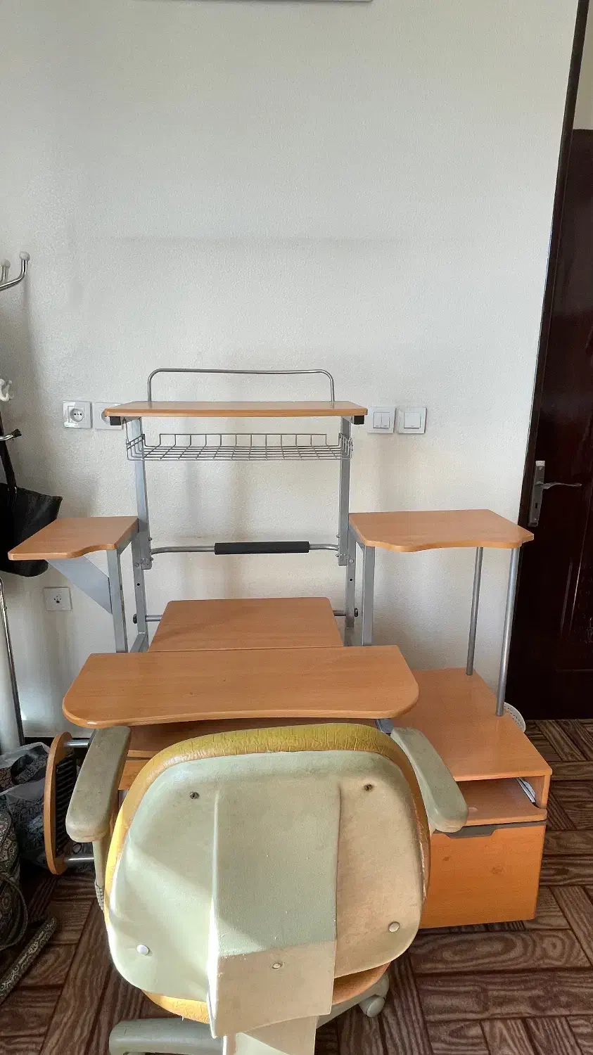 میز کامپیوتر|میز تحریر و کامپیوتر|شاهین‌شهر, شهرک ردانی پور|دیوار