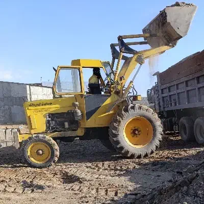 تراکتور بیل عقب.ترالودر|خودرو سنگین|الیگودرز, |دیوار