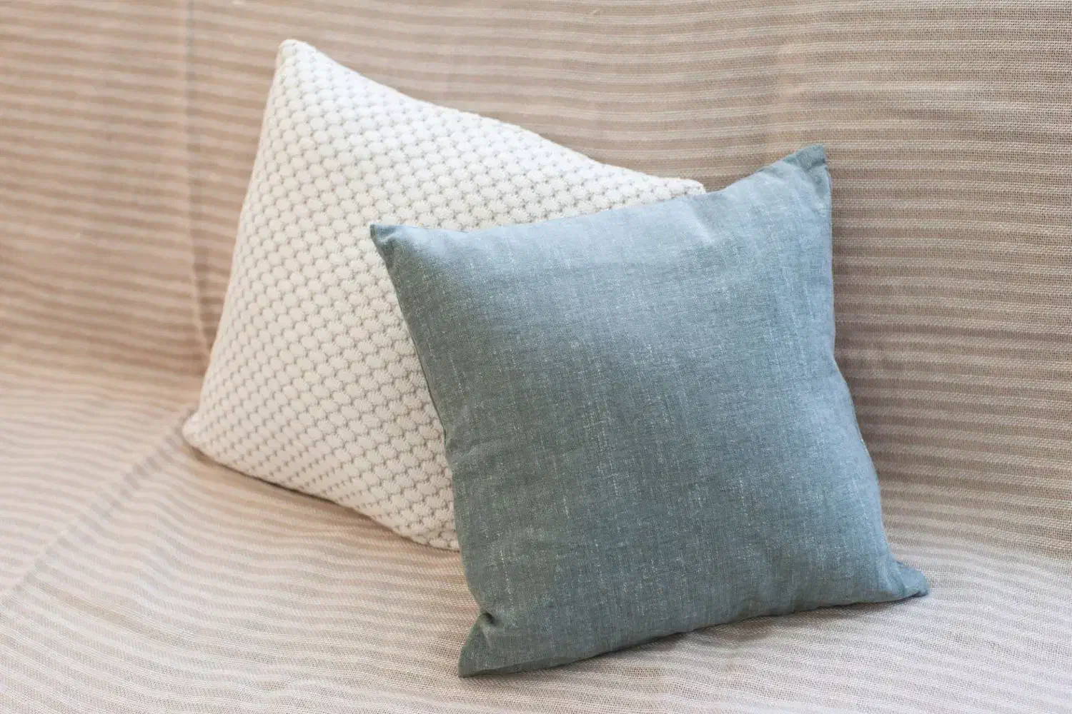 انواع کوسن سفارشی|مبلمان خانگی و میز عسلی|قم, شهرک مهدیه (مدرس)|دیوار