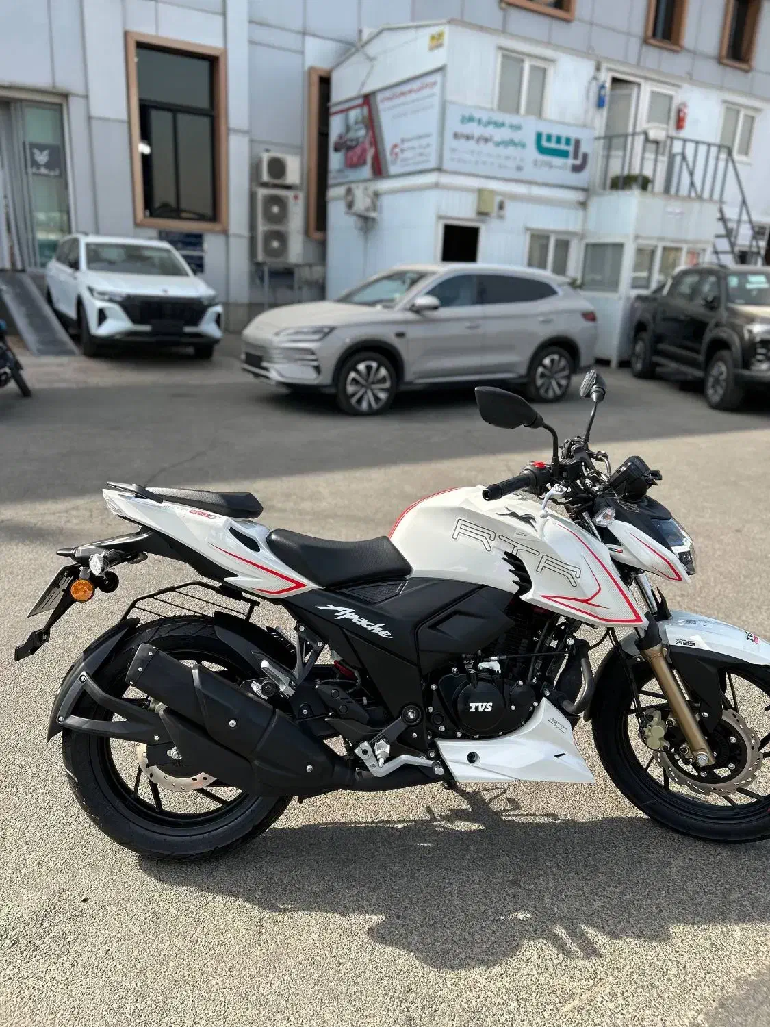 آپاچی ۲۰۰ نیوفیس apachee 200|موتورسیکلت|تهران, چیتگر جنوبی|دیوار