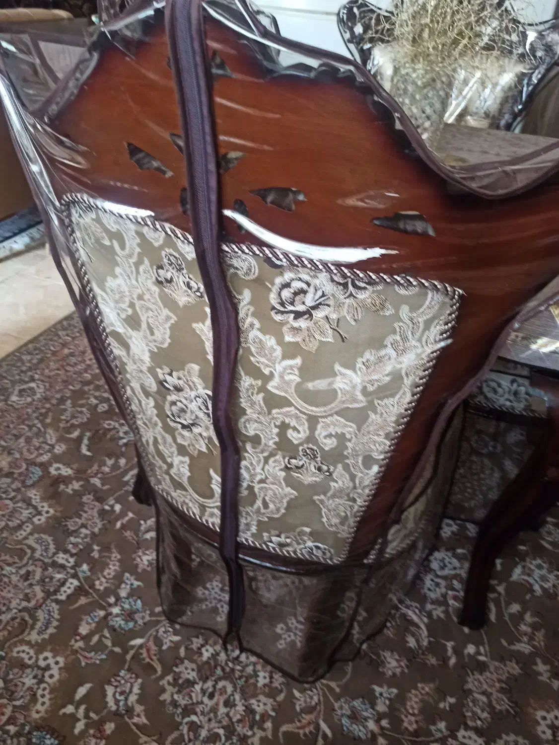 میز غذاخوری|میز و صندلی غذاخوری|شاهینشهر, شهرک گلدیس|دیوار