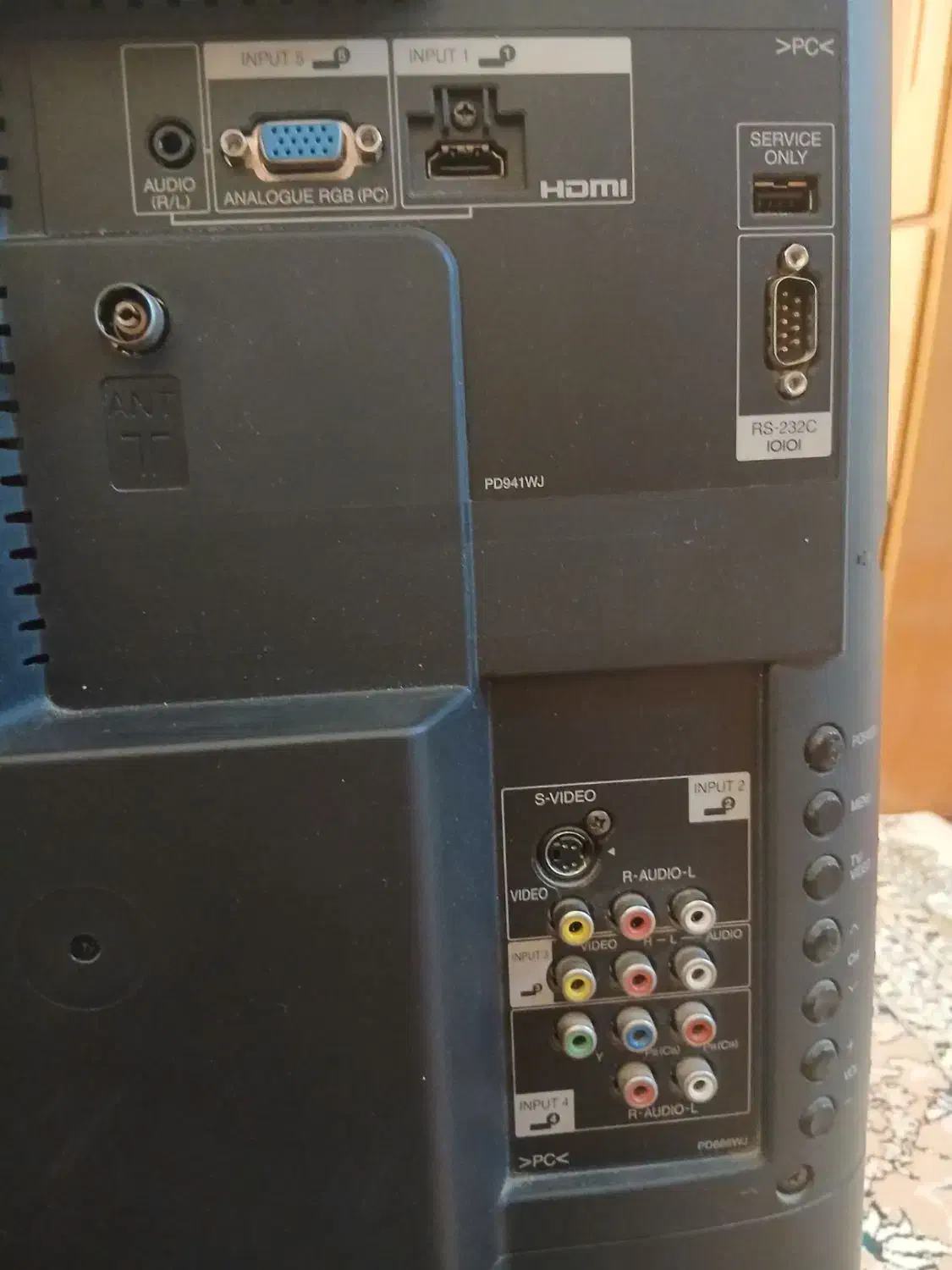 تلوزیون ال سی دی|تلویزیون و پروژکتور|رامسر, |دیوار