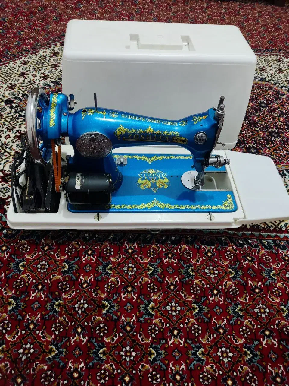 فروش یک عدد چرخ خیاطی ویک عدد پلوپز|سایر لوازم برقی|الیگودرز, |دیوار