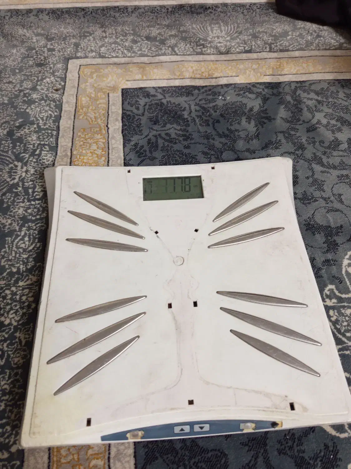 ترازو دستگاه ۱۲۳ اتو مو صفحه سنگ گیرنده و...|فروشگاه و مغازه|پیشوا, |دیوار