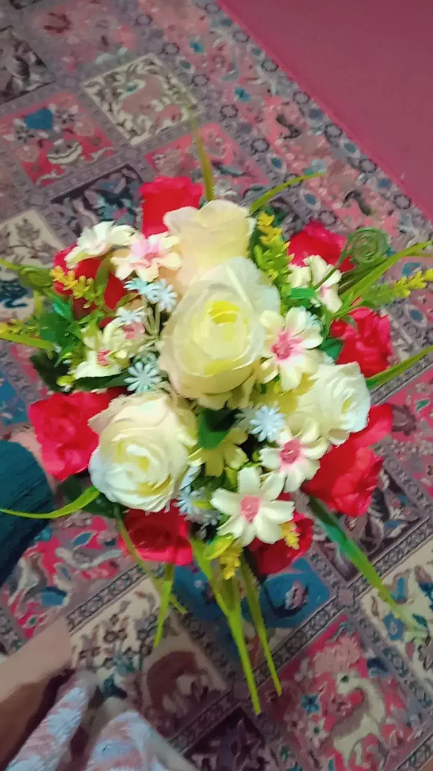 گل عروس|گل مصنوعی|مارگون, |دیوار