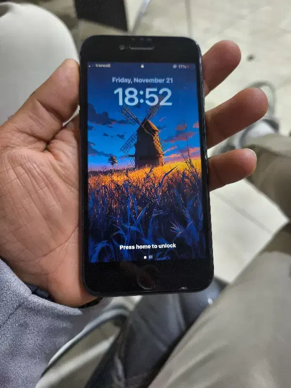 iphone 8 64G|موبایل|اندیشه, شهرک مریم|دیوار