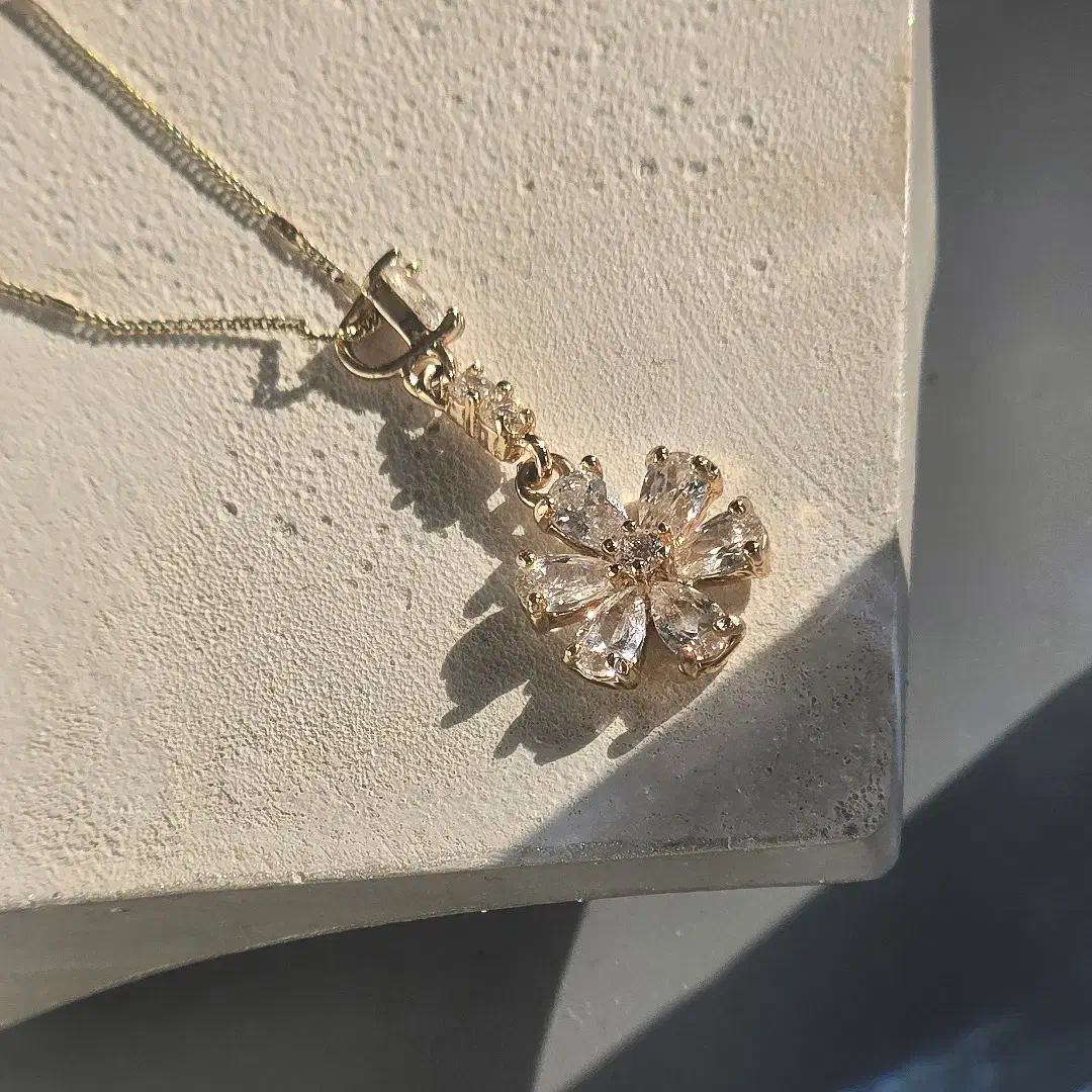 گردنبند طرح طلا|بدلیجات|قم, زنبیل آباد|دیوار