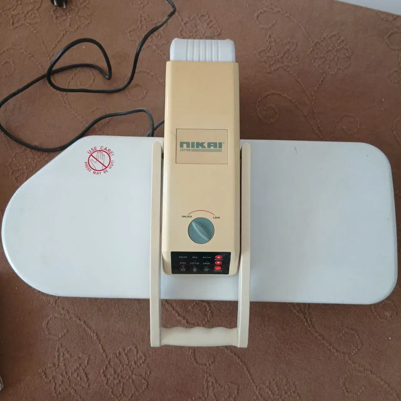 اتوپرس بخار همراه با میز اتو|اتو و لوازم اتو|قم, نوبهار|دیوار