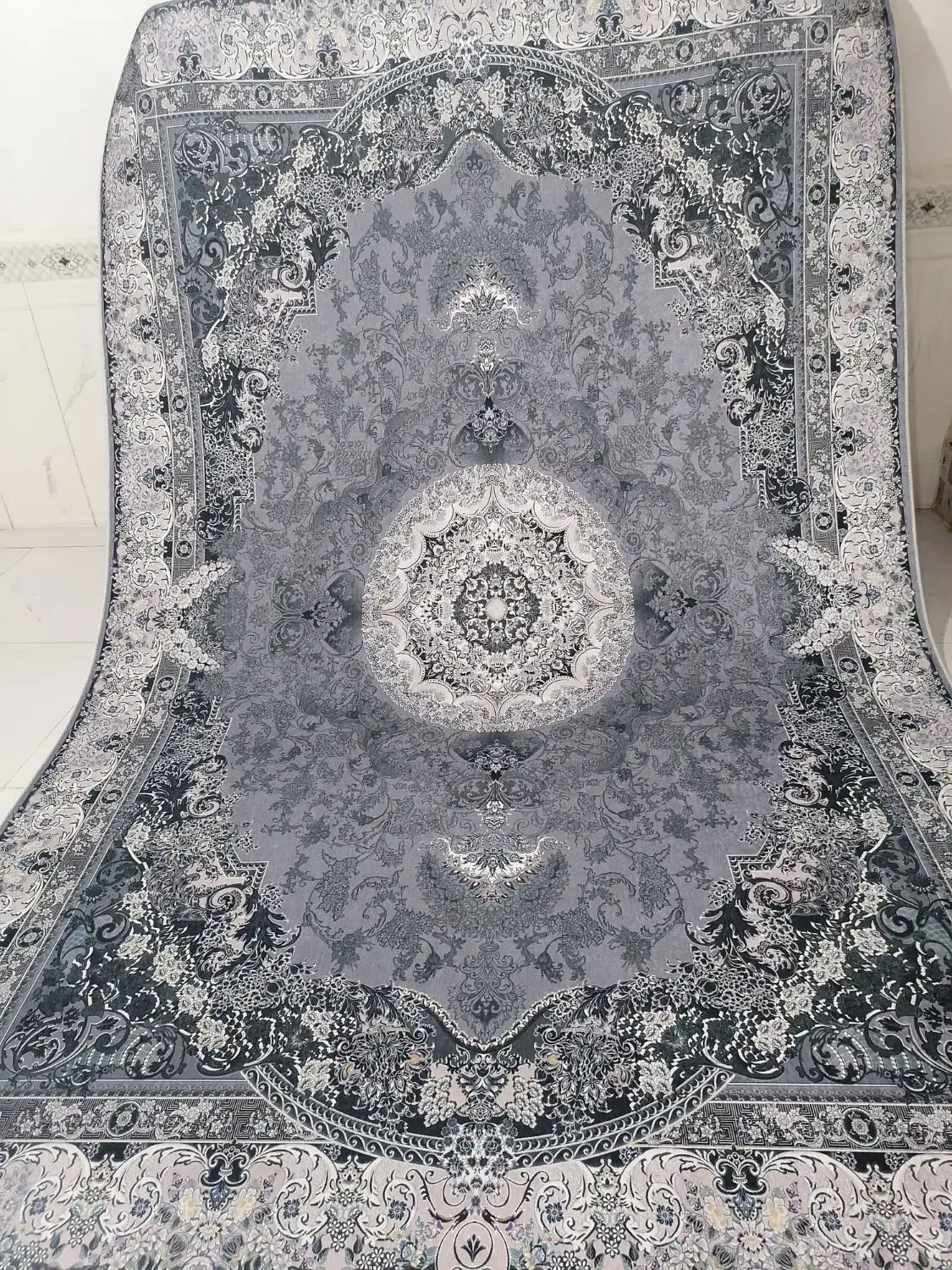 زینت خانه (فرشینه)|فرش|ارومیه, |دیوار