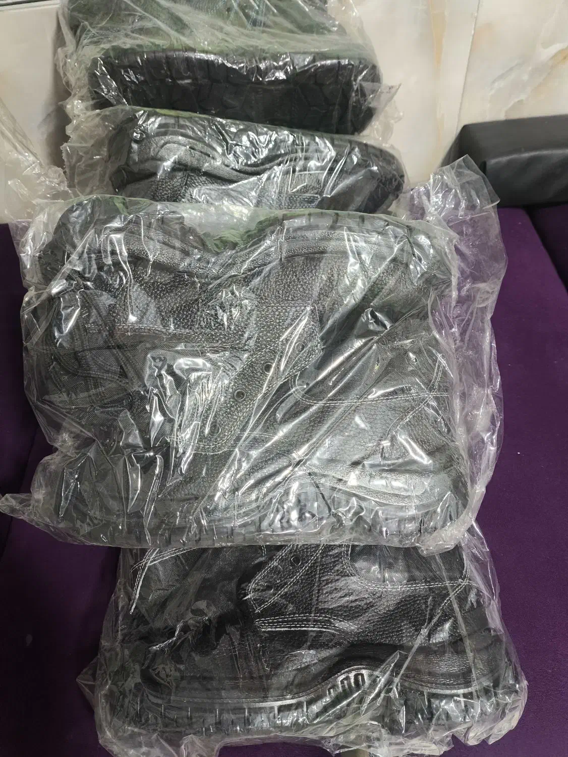 کفش کار|کیف، کفش، کمربند|رباط‌کریم, نصیرشهر|دیوار