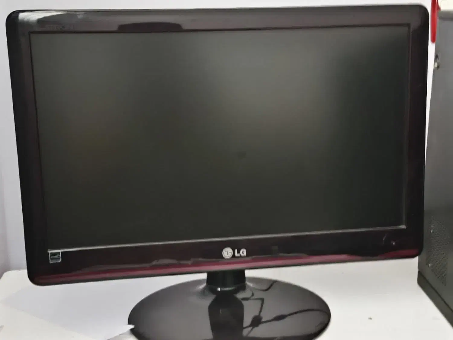 کامپیوتر اداری با تمام لوازم جانبی|رایانه رومیزی|بابل, |دیوار