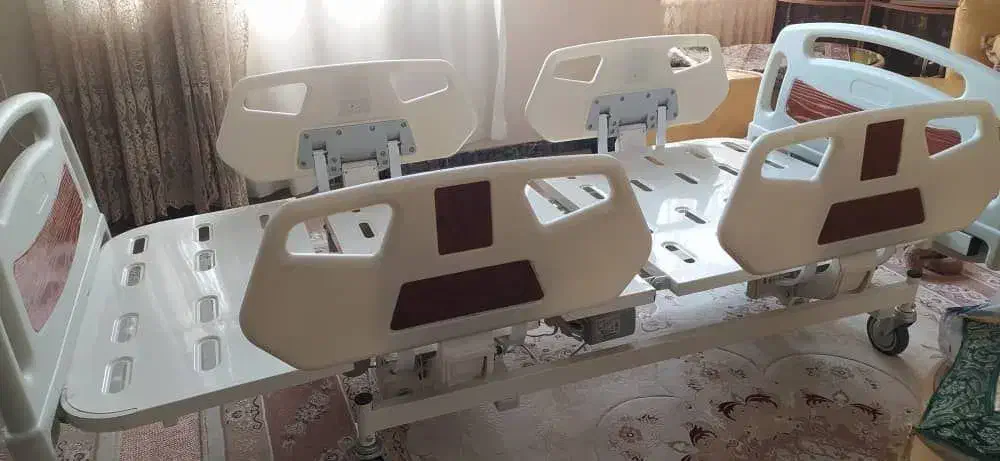 تخت بیمارستانی سه شکن موتوردار برقی|پزشکی|رودسر, |دیوار