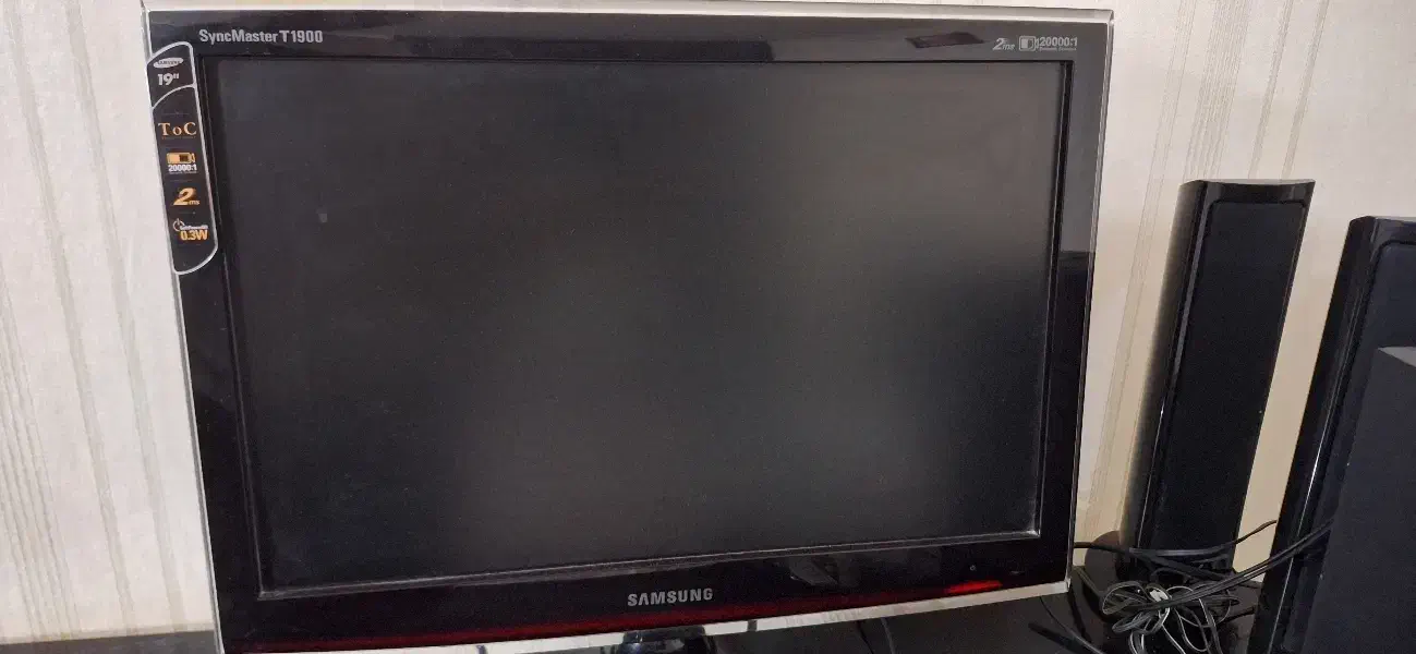 مانیتور سامسونگ|قطعات و لوازم جانبی رایانه|قم, شاد قلی|دیوار