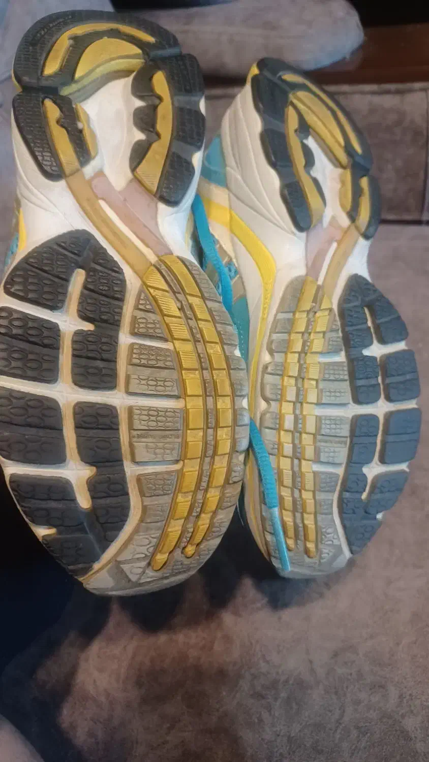 کتونی adidas|کیف، کفش، کمربند|محمدشهر, شهرک پیام (مهرالبرز)|دیوار