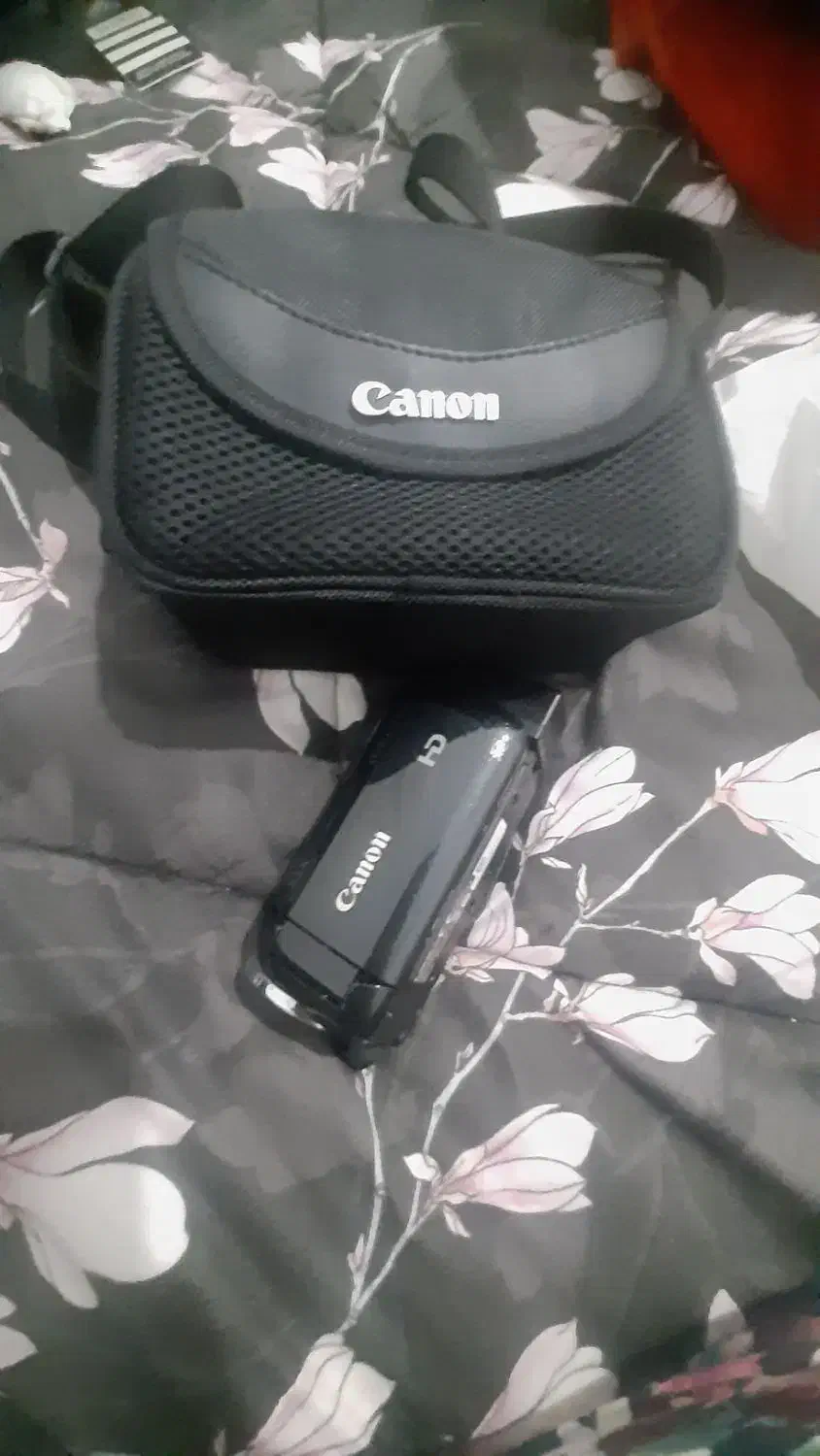 دوربین|دوربین عکاسی و فیلم‌برداری|تهران, باغ خزانه|دیوار