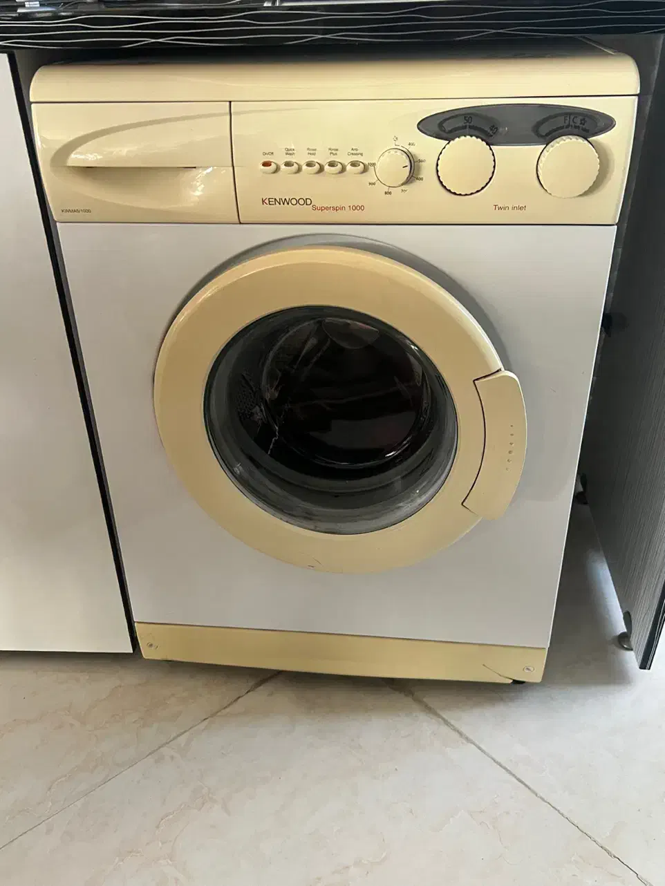 ماشین لباسشویی کنوود۵ کیلویی|ماشین لباسشویی و خشک‌کن لباس|اصفهان, شهرک میلاد|دیوار