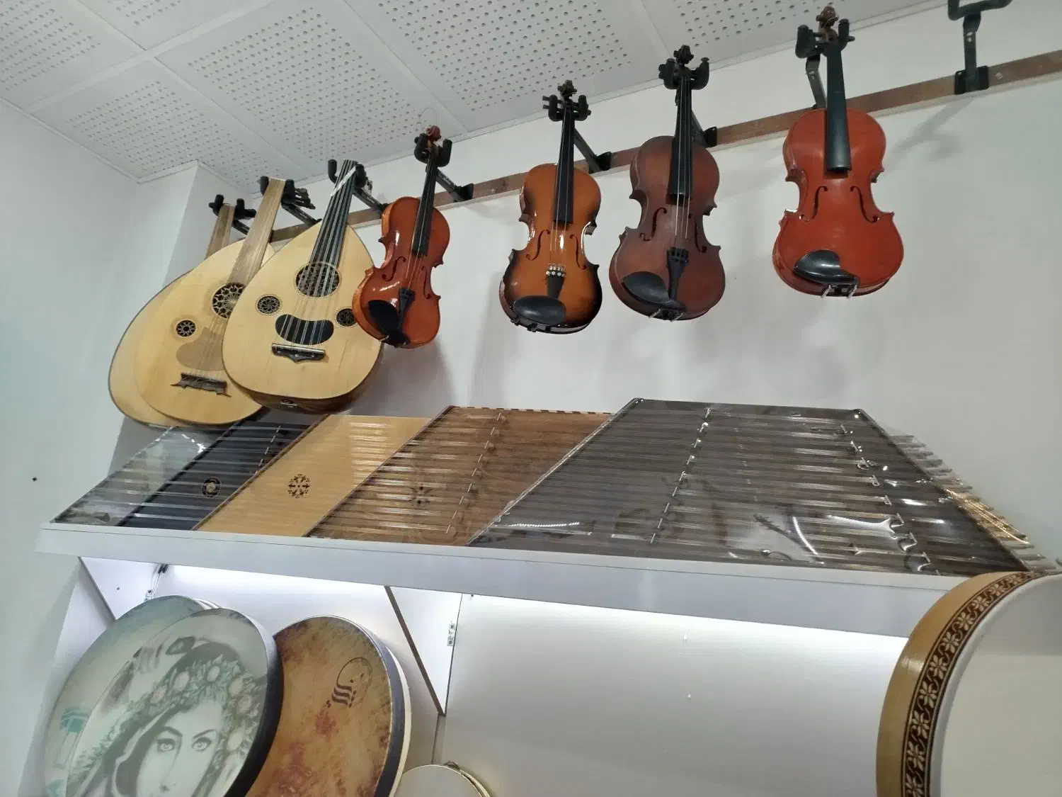 سنتور|سازهای سنتی|نقده, |دیوار