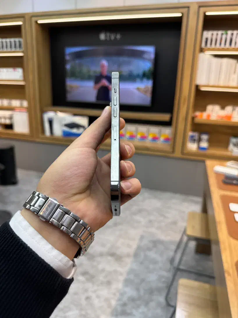 iphone 13 pro با حافظه 256 گیگابایت|موبایل|مشهد, احمدآباد|دیوار