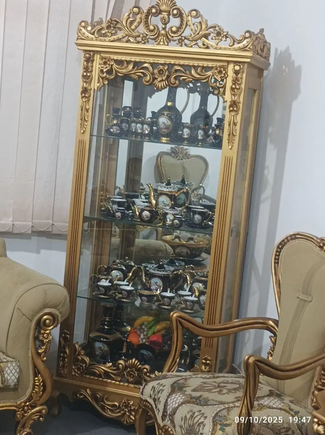 سرویس کامل مبلمان ویترین و میز تلویزیون|مبلمان خانگی و میز عسلی|شاهین‌شهر, مورچه خورت|دیوار