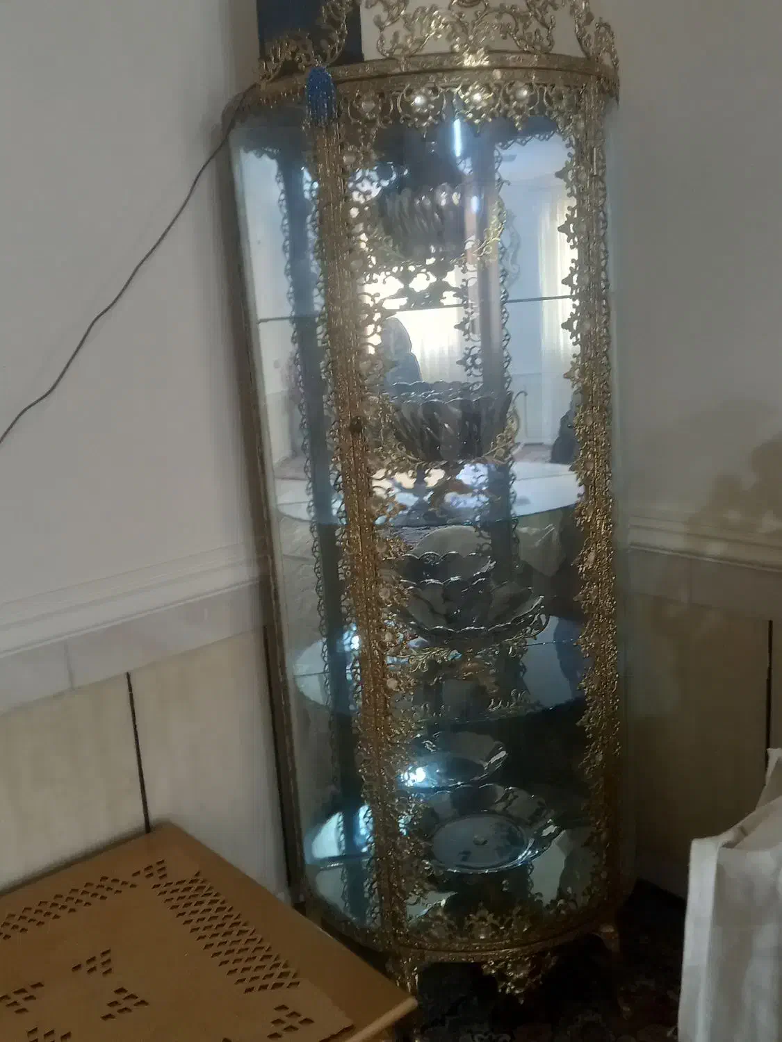 بوفه برنز سالم تمیزه|بوفه، ویترین، کنسول|بهار, |دیوار