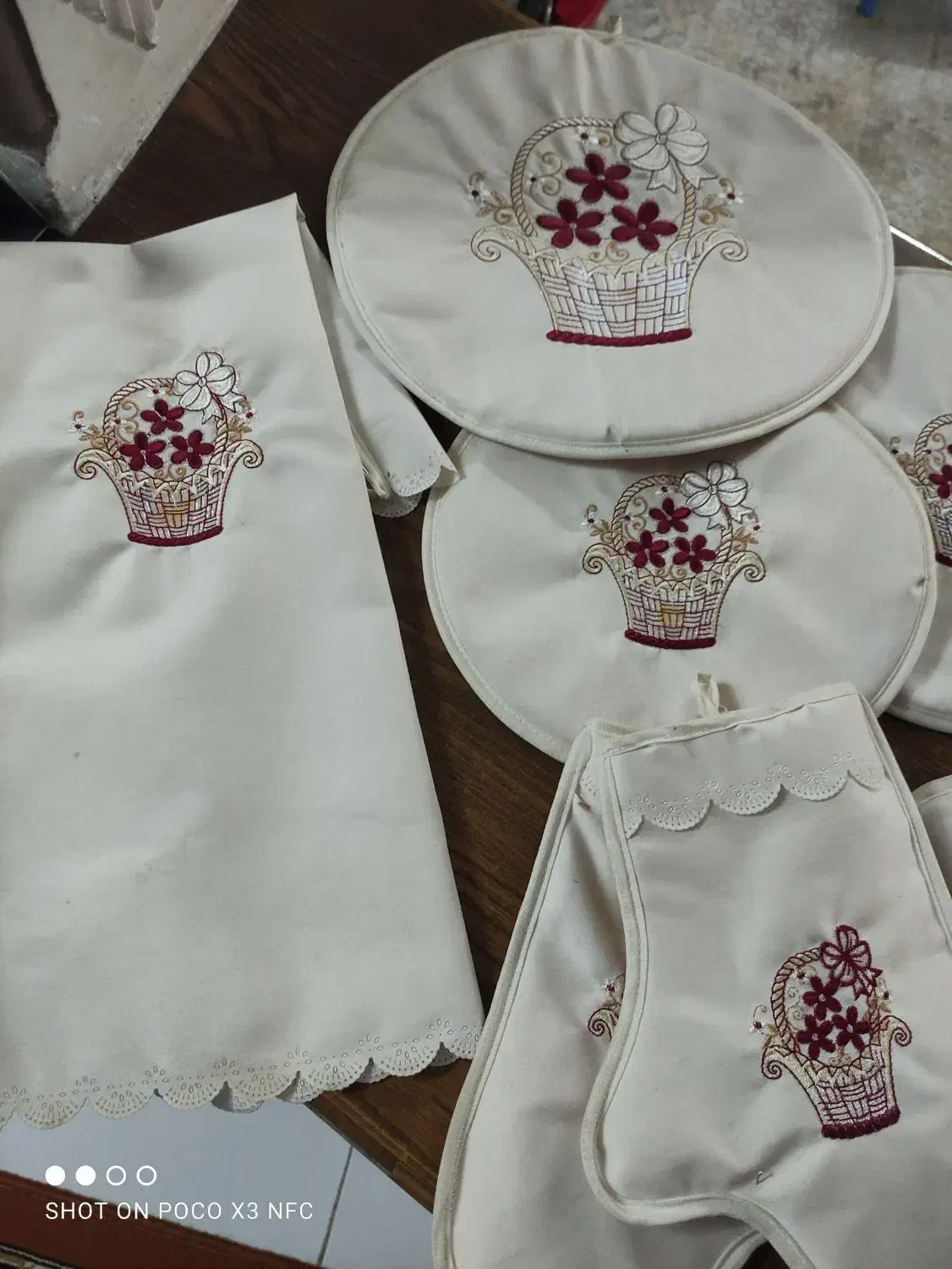 سرویس دمکنی و دستگیره|سفره، حوله، دستمال آشپزخانه|مشهد, نوید|دیوار