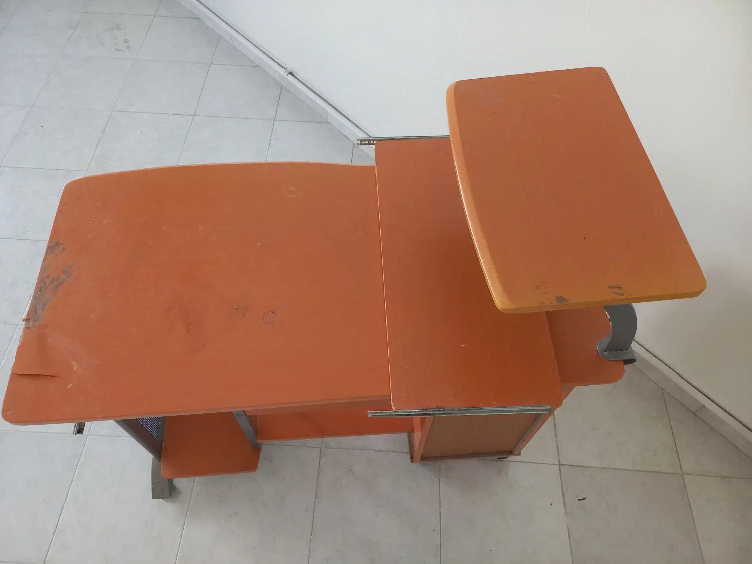 میز کامپیوتر|میز تحریر و کامپیوتر|لاهیجان, شیشه گران|دیوار