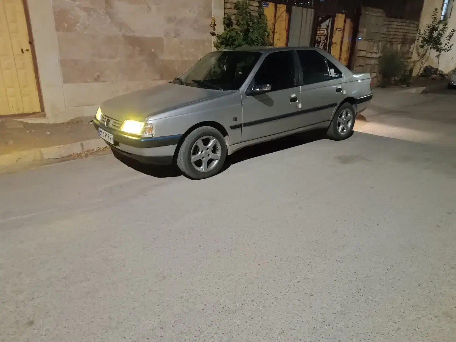 پژو 405مدل 84|خودرو سواری و وانت|قم, پردیسان|دیوار