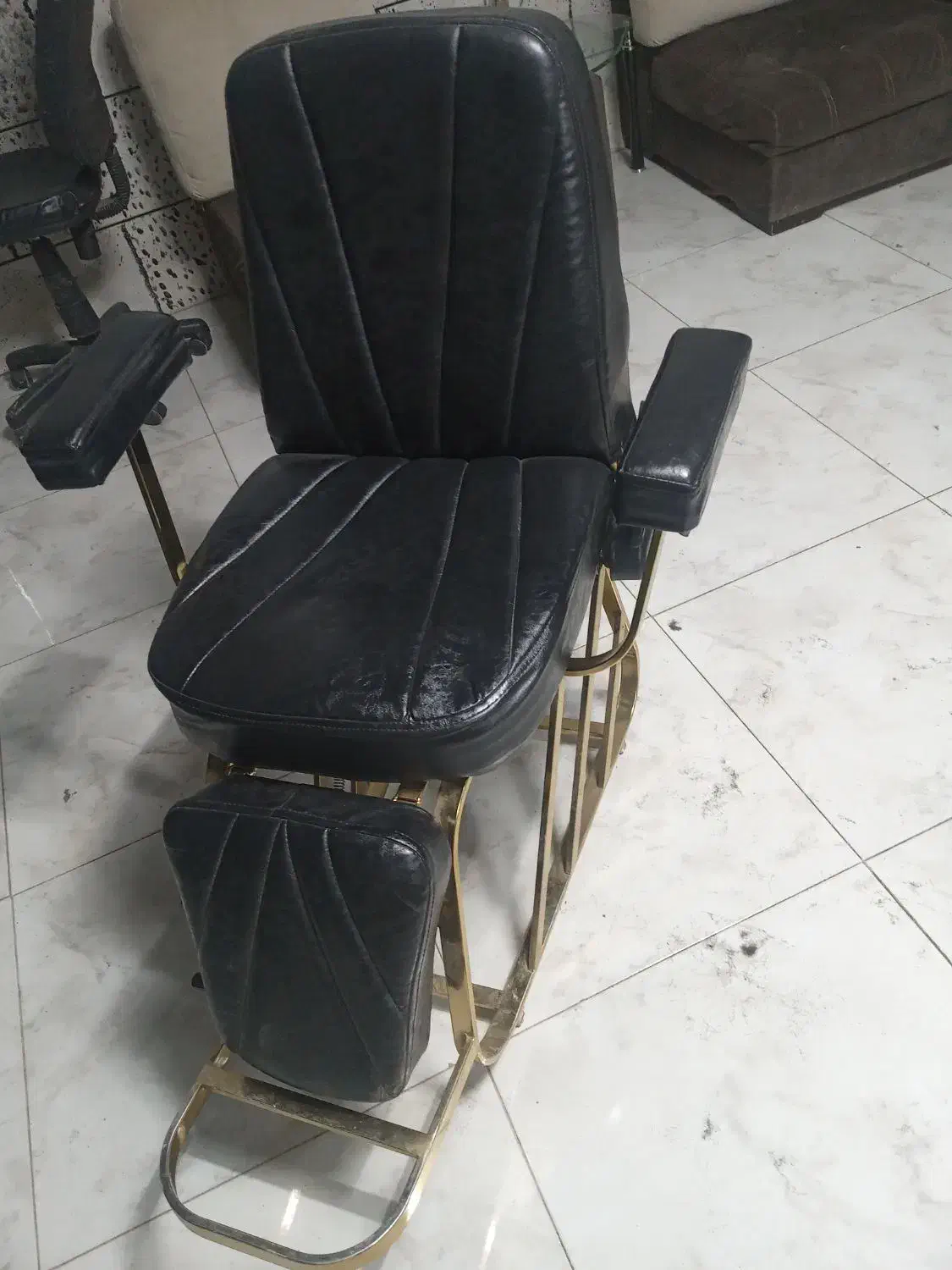 صندلی اصلاح ارایشگاه|آرایشگاه و سالنهای زیبایی|گرگان, |دیوار